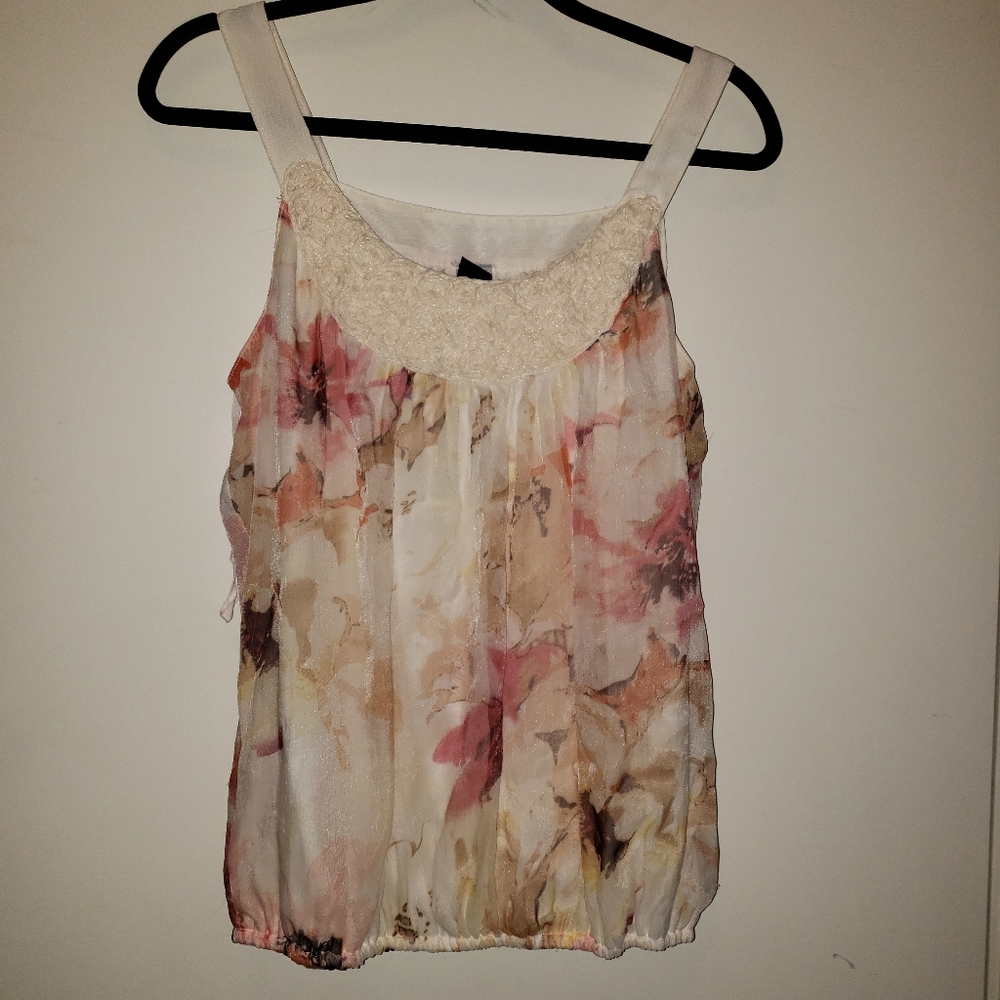 Floral sleeveless top